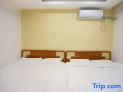 Mayfair Plaza Motel - 53