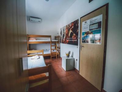Moon Rocks Hostel - 32