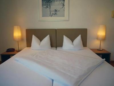 WHLIVING - Apartments & Studios - 3