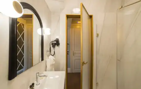 Castellano & Suites - 11