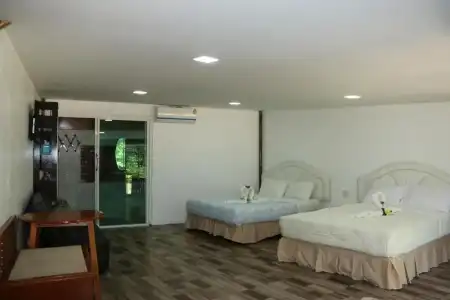 Ruan Mai Naiyang Beach Resort - 29