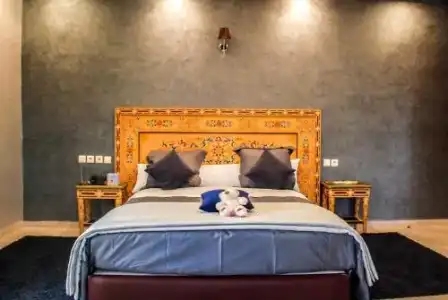 Riad Noumidya - 1