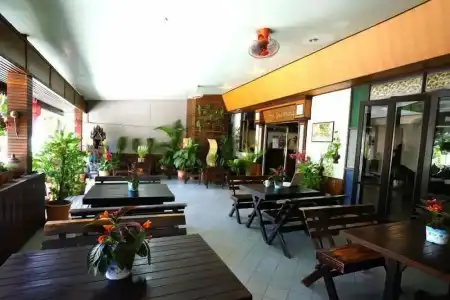 OYO 1052 Nonni Guesthouse - Hostel - 11