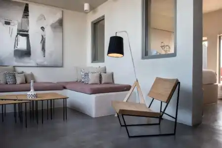 West East Suites - 79