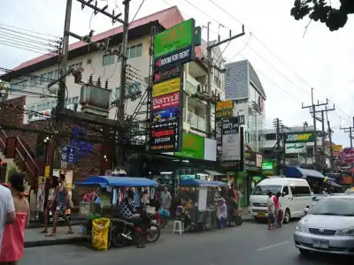 Silla Patong Boutique - 32