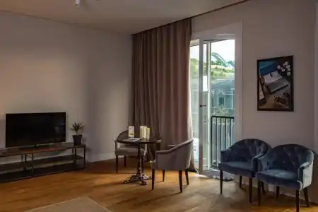 Warm House Apart - 25