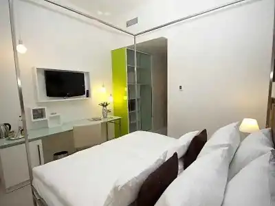 Pure White - 43