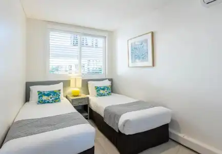 Bay Royal Apartments - 242