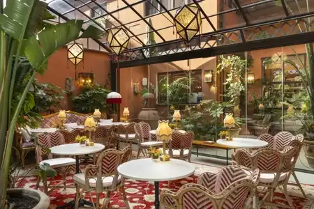 J and J Historic House - 19