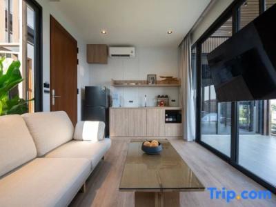 Shan Villas Sukhumvit - 200