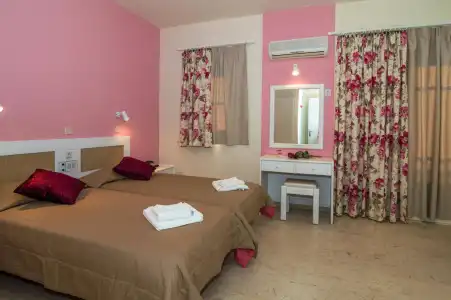 Manolis Apartments - 3