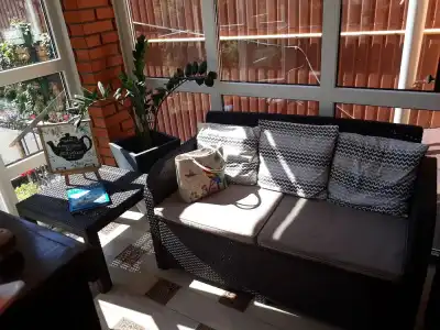 Mini-Glove House - 6