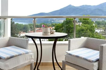 Mare Monte Small Boutique - 102