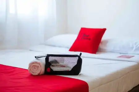 RedDoorz near Plaza Senayan - 5
