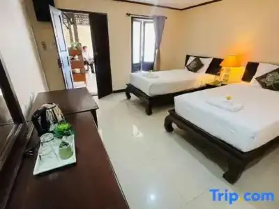 Na Thapae - 29