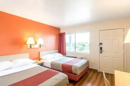 Motel 6 Redding, CA - Central - 43