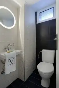 V1935 Luxurious Apartments - 12