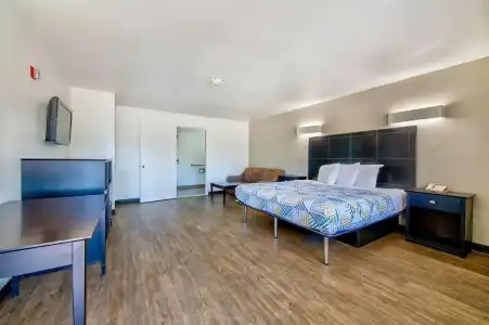 Motel 6 Arlington, TX - 45