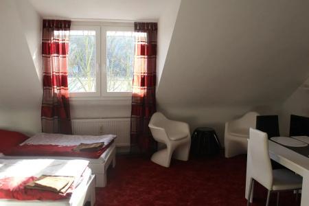 Lipp Apartments - 4