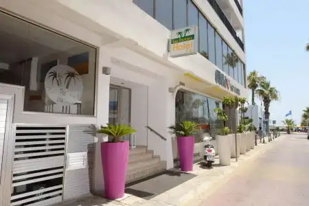 Les Palmiers Beach Boutique & Luxury Apartments - 0