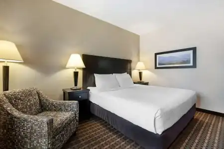Best Western Pacific Inn - 45