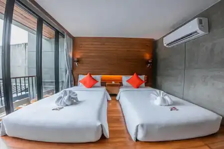 J4 Samui - 83