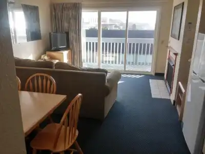 Surfside Oceanfront Resort - 5