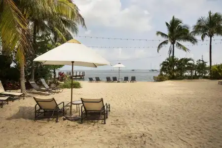 Beachside Resort & Residences - 19
