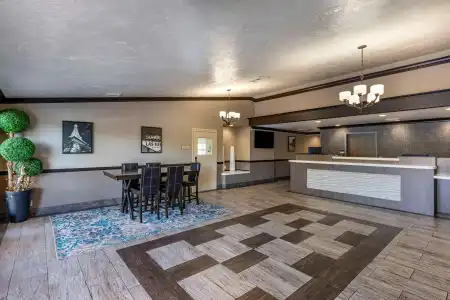 Best Western Plus Las Vegas West - 15