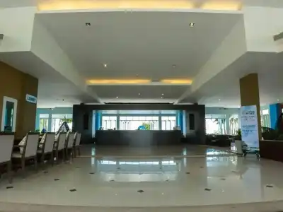Royal Phala Cliff Beach Resort and Spa - 11