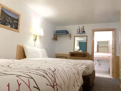 Park Motel and Cabins - 332