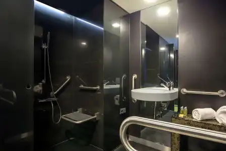DoubleTree by Hilton Lisbon - Fontana Park - 7