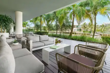 Acqua Bay Luxury Apartments - 16