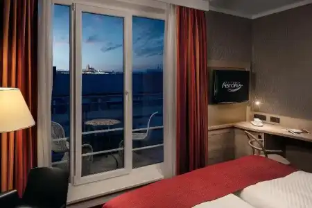 Astoria - 30