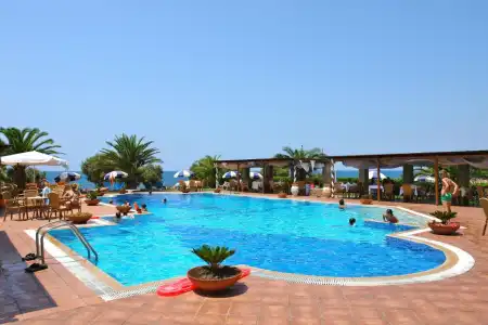 Oasis Kyparissia - 20