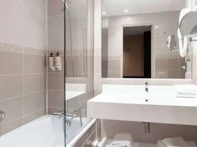 Hôtel Mercure Rouen Centre Champ-de-Mars - 143