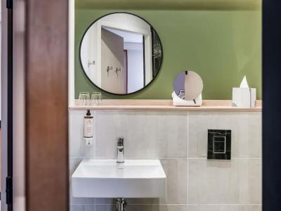 Mercure Chartres Est - 108