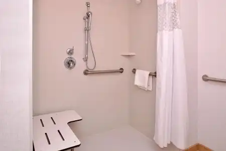 Hampton Inn Omaha Midtown-Aksarben Area - 7