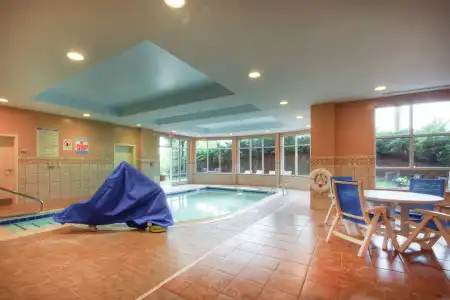 Hilton Garden Inn Durham Southpoint - 16