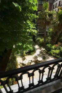 B Montmartre - 69