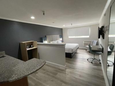 The Midtowner, SureStay Collection by Best Western - 22