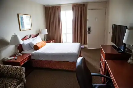 Knights Inn - 21