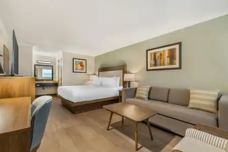 Best Western Plus Burnaby - 42