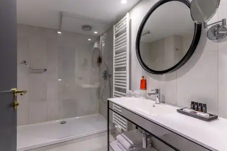 Holiday Inn Hasselt by IHG - 6