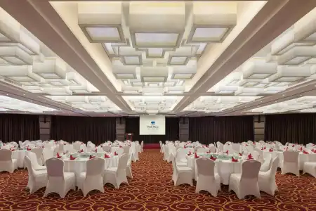 Park Plaza - 4