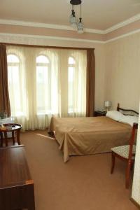 Golden Apricot - 10