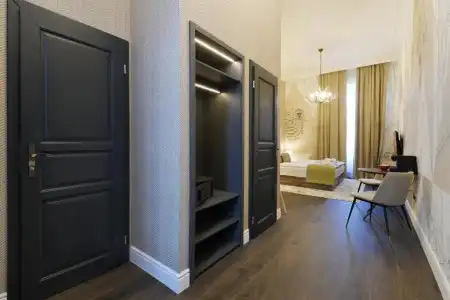 1552 Boutique - 38