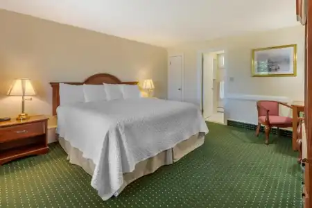 Ogunquit & Suites - 54