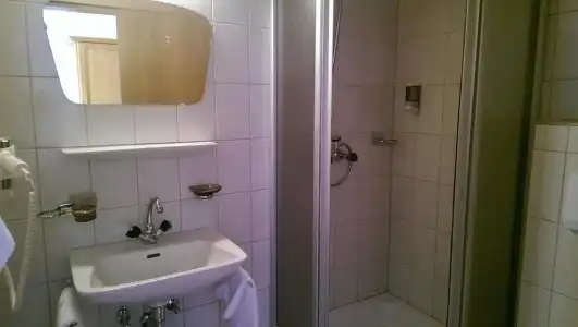 Valisera - 13