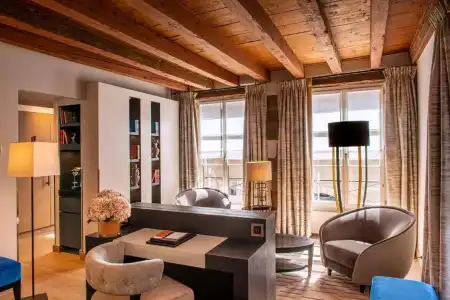Hôtel Les Armures - 96
